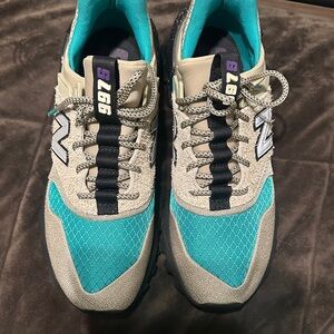 New Balance Turquoise and Beige Sneakers with Black Details